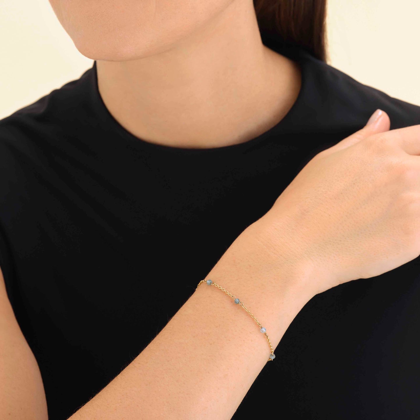 Bracelet en pierre bleu