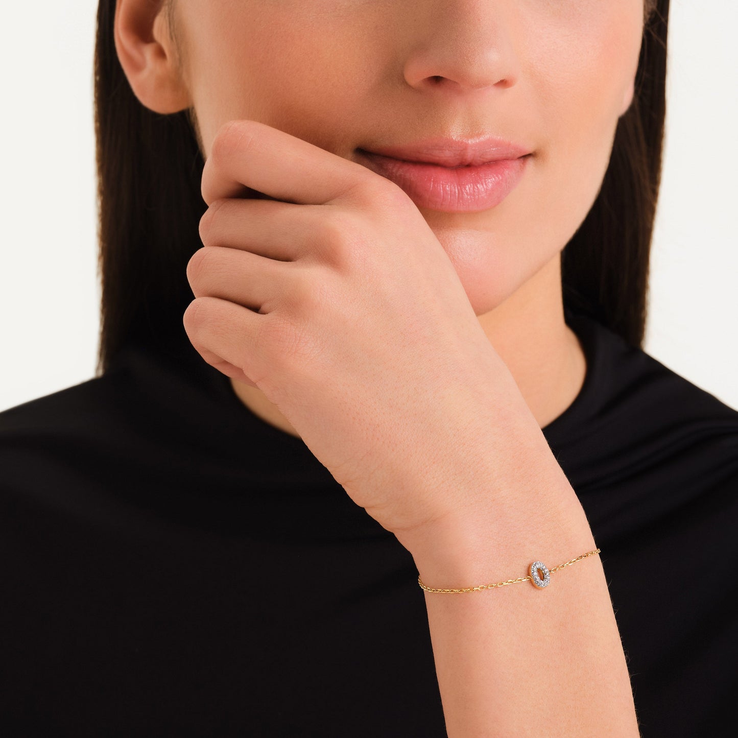 Bracelet lettre O avec cristaux