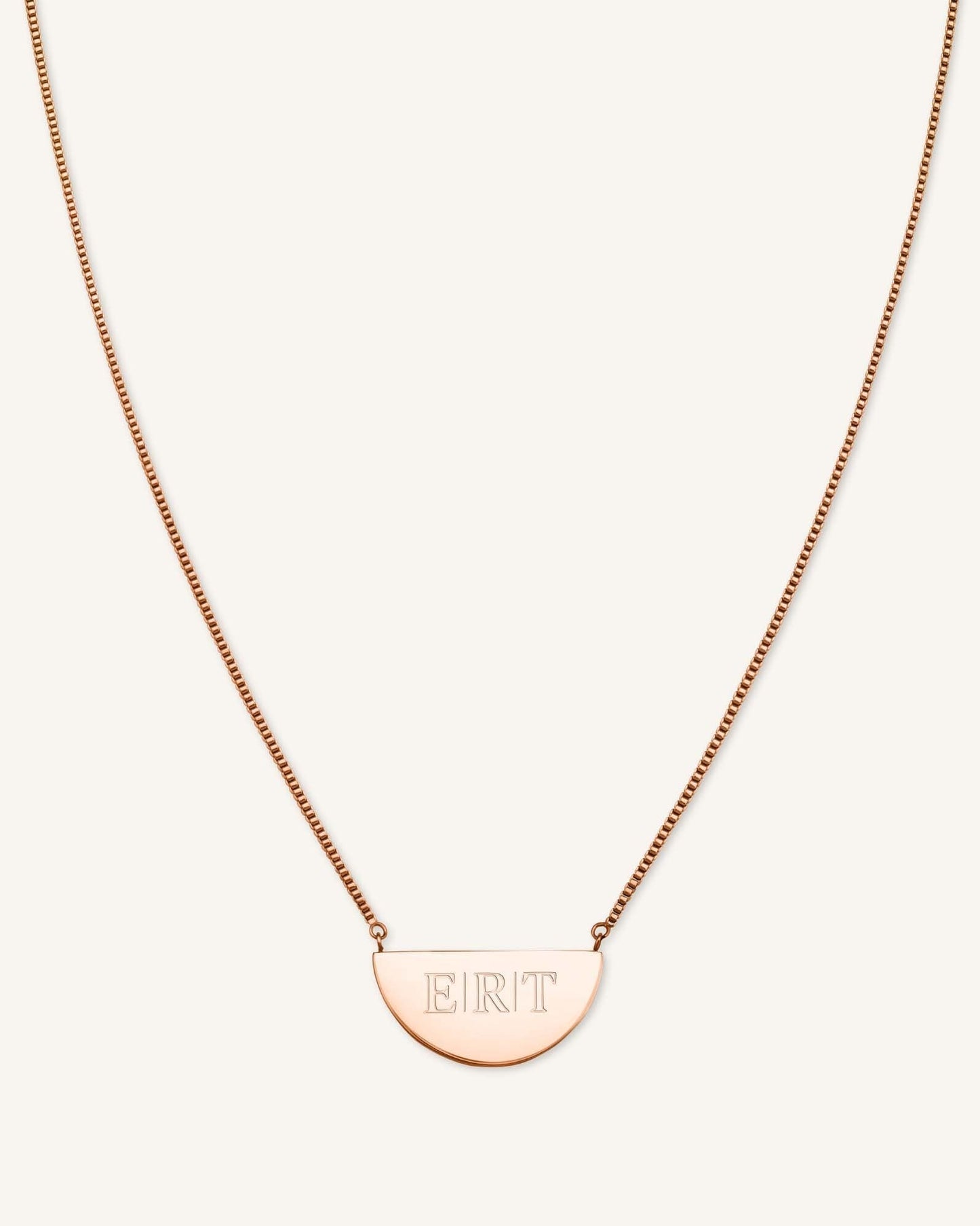 Collier Demi-Lune Avec Initiale