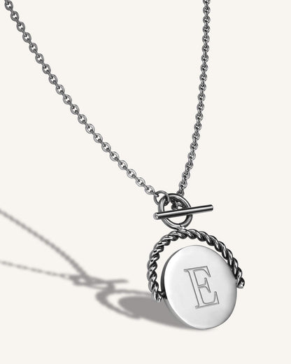 Collier médaillon torsadé