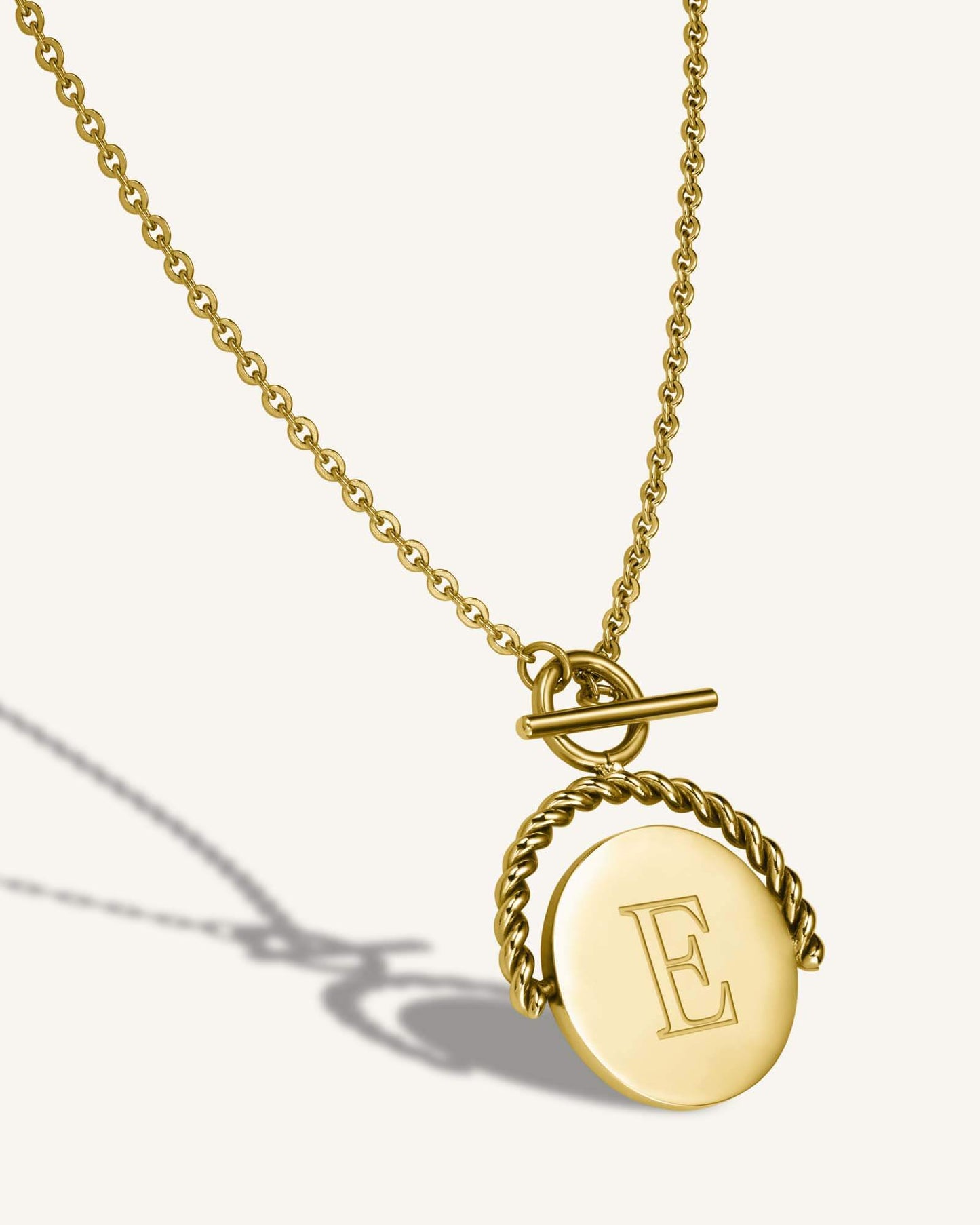 Collier médaillon torsadé