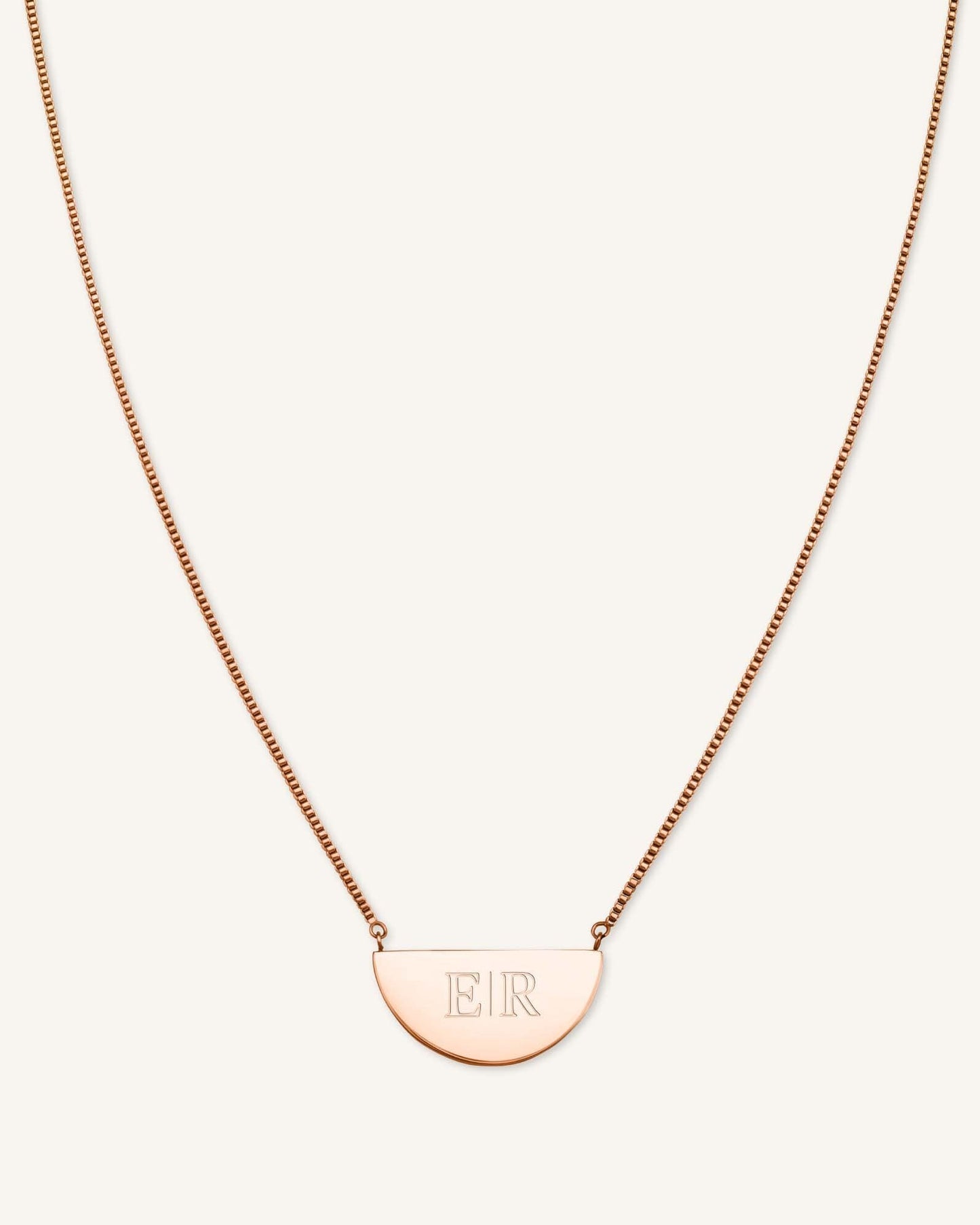 Collier Demi-Lune Avec Initiale