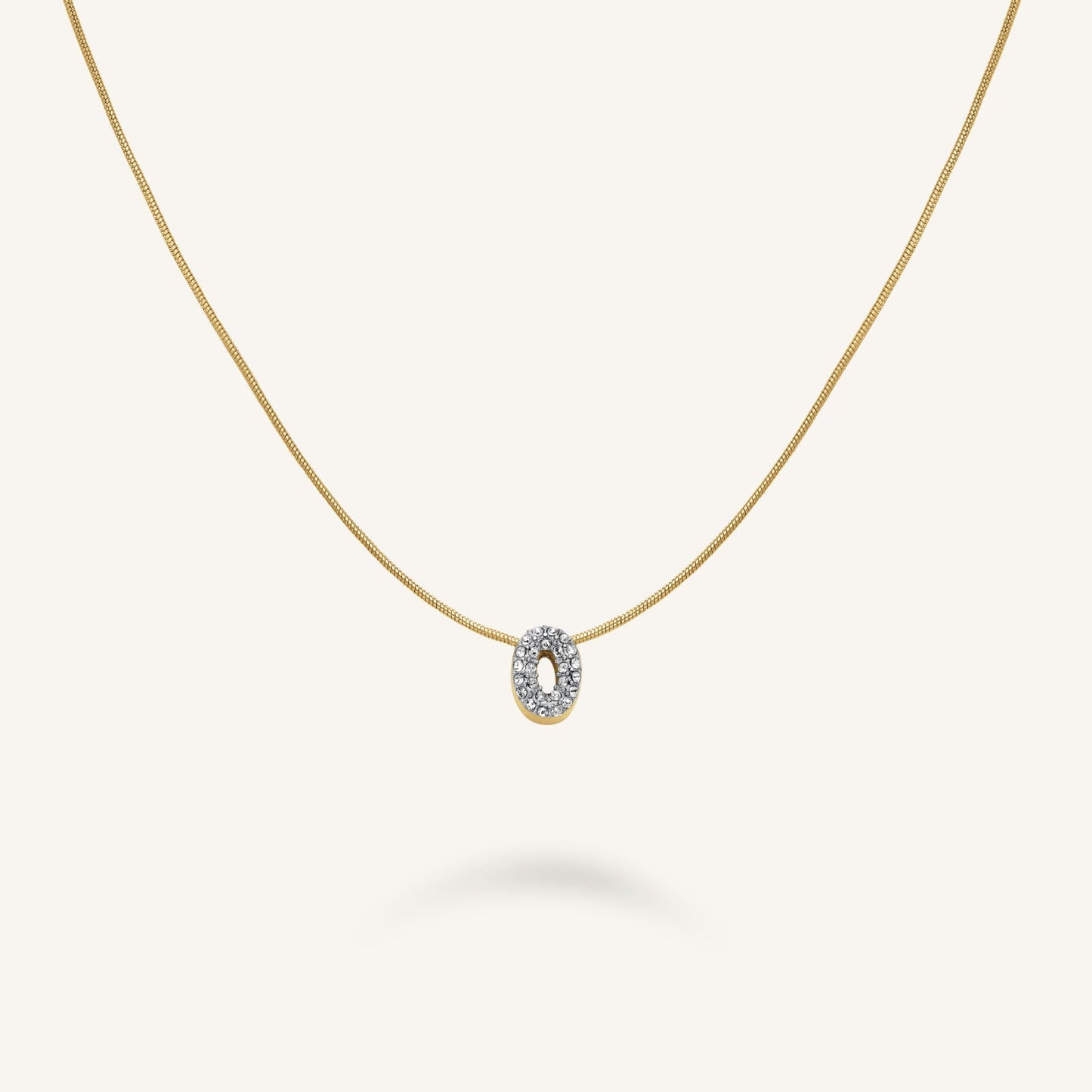 Collier lettre O avec cristaux