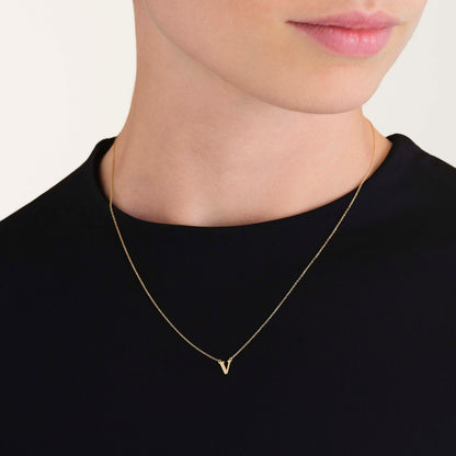 Collier Initiale V
