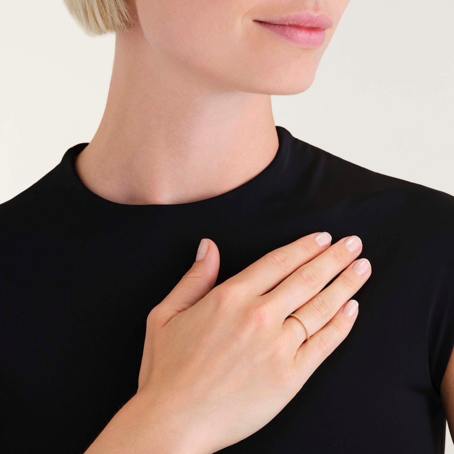 Bague Moitié Pavé